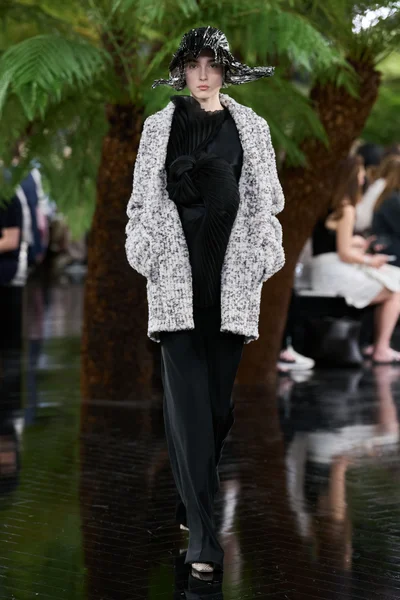 Look 53